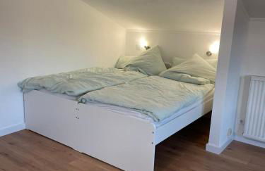 Ruhige 1-Zimmer Einliegerwohnung mit Küche und Bad in Großburgwedel - Photo 11