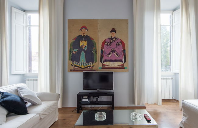 Luxury Apartment Auditorium - Photo 13