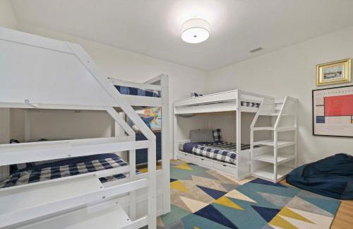 Luxe Coastal Estate Tennis, Beach, Firepit, View - Foto 38