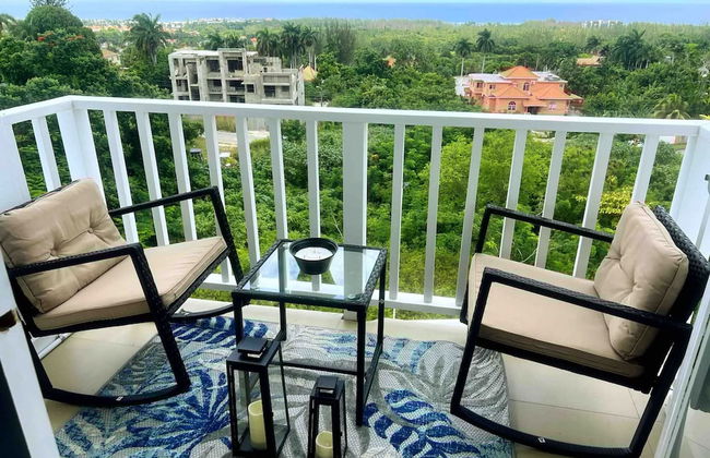 Charming Sea View Town House Chef Driver Optional - Photo 25