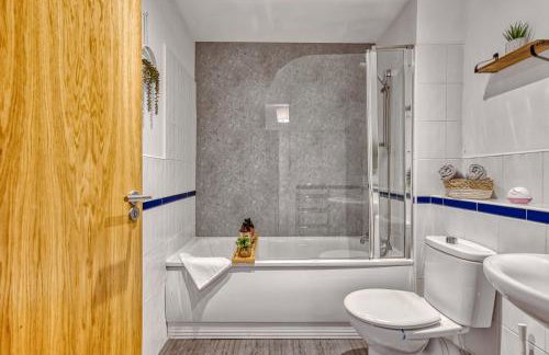 Cosy Central 2-Bed Flat City View & Parking - Foto 24