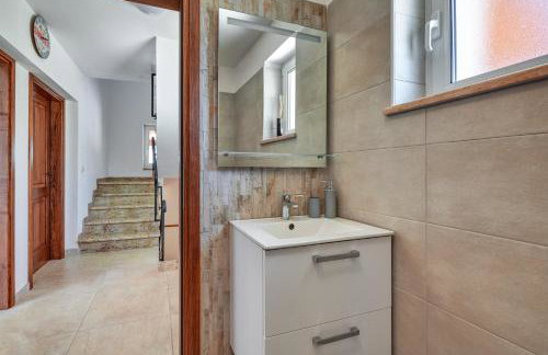 Relax house surrounded by olives and vineyard - Photo 44