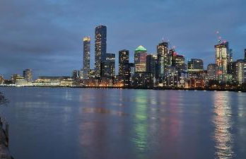 Riverside 1BR with Easy Transport 20min to City Centre - Photo 45