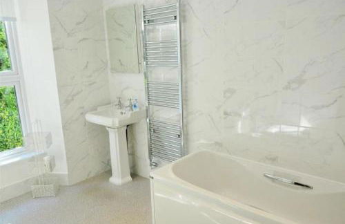 Fabulous 2 Bed Cottage - Outstanding Sea Views - Foto 24