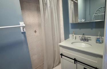 Triple See NY Now - Sleeps 41 -15 Mins to NYC - Foto 36