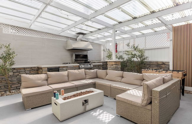 Steps to the Beach, Firepit & Patio Long-term Newport Beach Stay Coastal Cove - Foto 6