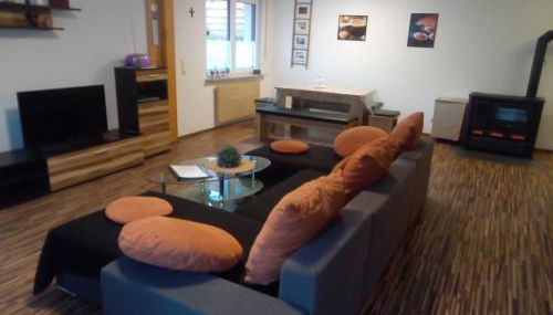 Ferienhaus Dorfglück Bischof 97633 Sulzfeld-Leinach - Foto 3