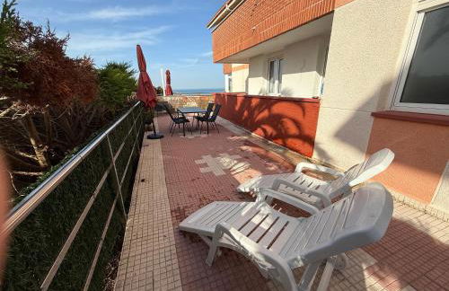Apartamento con terraza en Mogro Playa de Usil - Foto 20