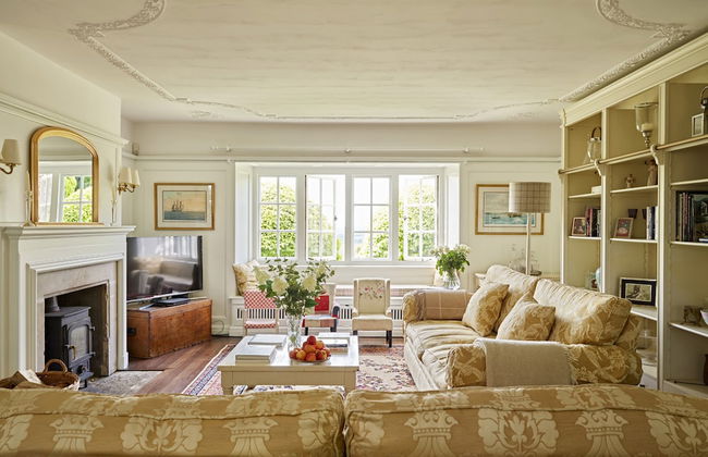 Drakestone House Manor With Breathtaking Cotswolds Views - Photo 12