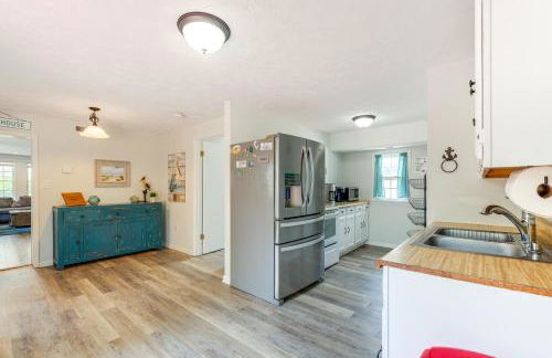 Adorable Cottage Fire Pit, Walk to Colonial Beach - Foto 8