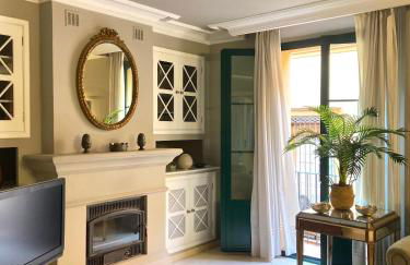 CASA PALACIO SXVIII CON PISCINA en centro histórico de SEVILLA - Photo 35