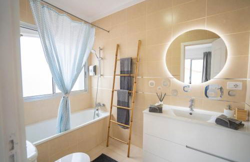 Ocean Vibes with sea view and private heated pool - Foto 24