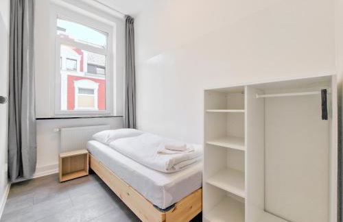 Tolstov Apartments - 3 and 4 Room Monteur Apartments - Photo 12