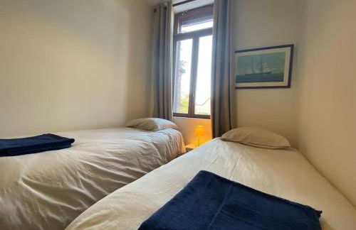 Maison de Charme - 4 Chambres - Courette & Parking Gratuit - Foto 38