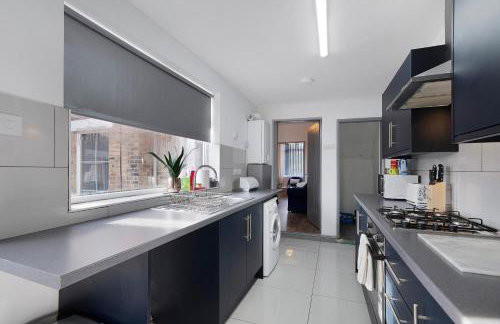 Comfortable 2BR Home 10 Min to Durham Cathedral - Foto 10