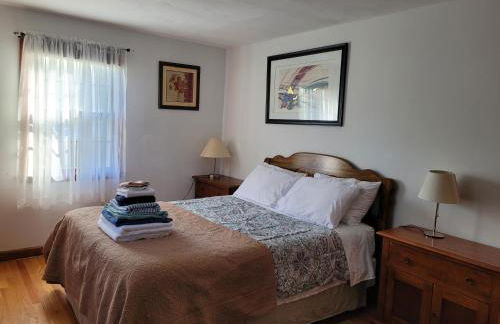 East Granby with AC and WiFi 3 minute to Bradley - Foto 14