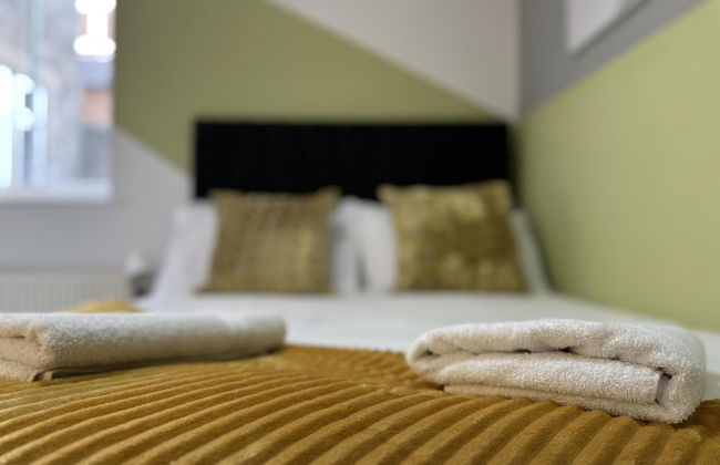 Impeccable 2-bed Apartment in Gateshead - Photo 5