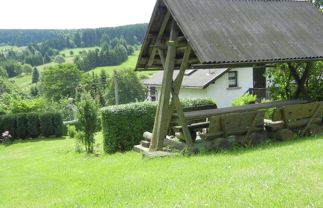 Family-friendly Forest Home - Foto 13