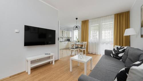 Convenient Apartment Mosiężna 7 by Noclegi Renters - Photo 5