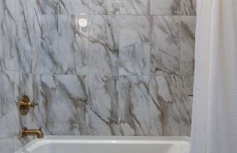 Modern East Nashville Retreat, Walk to Local Faves, Cozy Living Space, Smart TVs & Fast WiFi, Full Kitchen, Garage & Workspace, Steps to Mas Tacos & Rosepepper, 10 Min to Broadway & Nissan Stadium, 24 Hr Hospitality - Foto 8