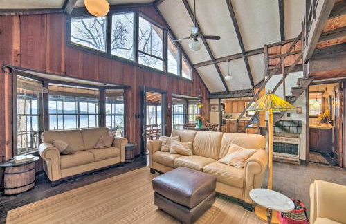 Authentic Retreat w/ Private Dock on Coosa River! - Foto 1