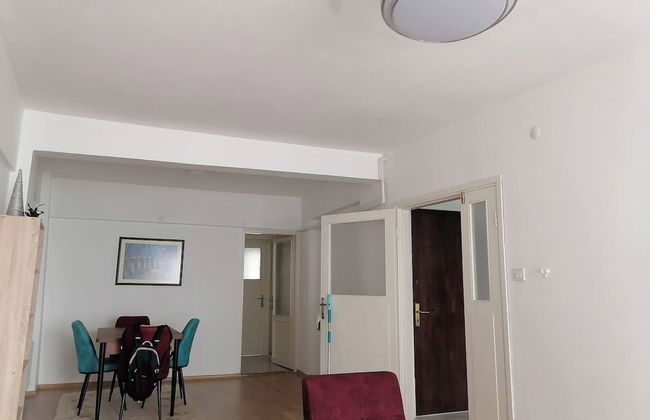 Charming Kadıköy Apartment With City Views - Photo 24