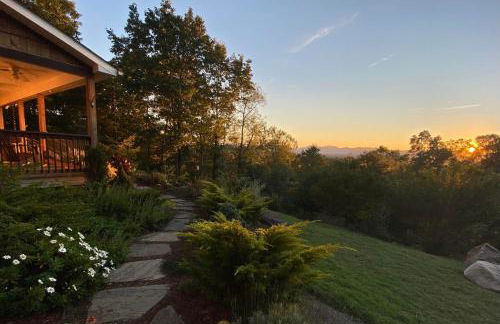 Mountain Over Main Street 5 Min. to Downtown Weaverville, Fire Pit & Views! - Foto 37