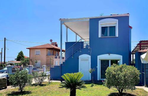 BLUE HOUSE - Photo 20