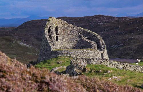 Carloway Self Catering, 5A Upper Carloway, Isle of Lewis, Outer Hebrides - Off grid, outdoor, wood fired hot tub and infra red sauna - Photo 20