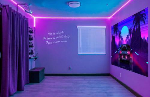 Neon Moon An Elevated Experience w Pool and Spa - Foto 10