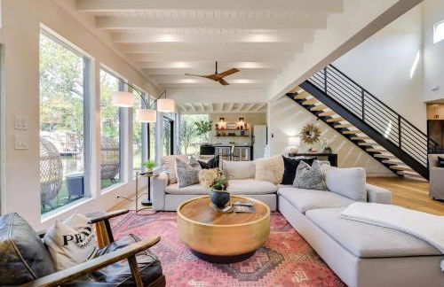 Waterfront Granbury Home with Electric Fireplace! - Foto 6