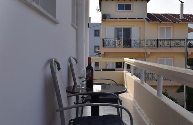 Lefteris Spacious APT Near Ialysos Beach - Foto 13