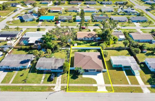 Spacious home with large yard - Perfect for families - Sunny South - Foto 1