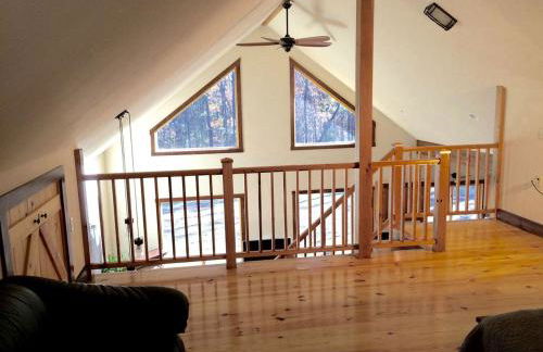 Luxury Cabin for Rent near the Shenandoah National Park, Virginia - Photo 5