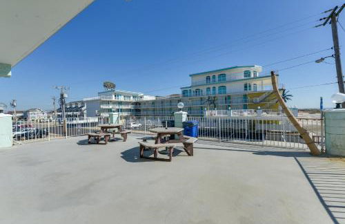 Stunning Beachfront Condo with Panoramic Ocean View - Foto 23