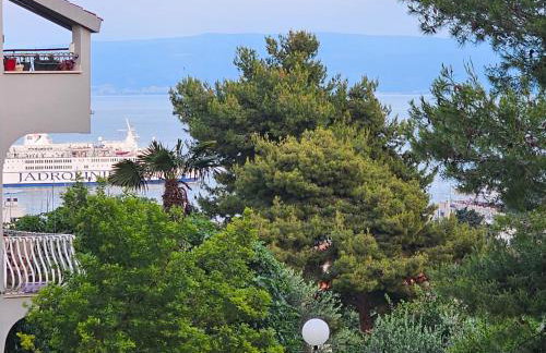 Unique residence with garden and sea view - Photo 25