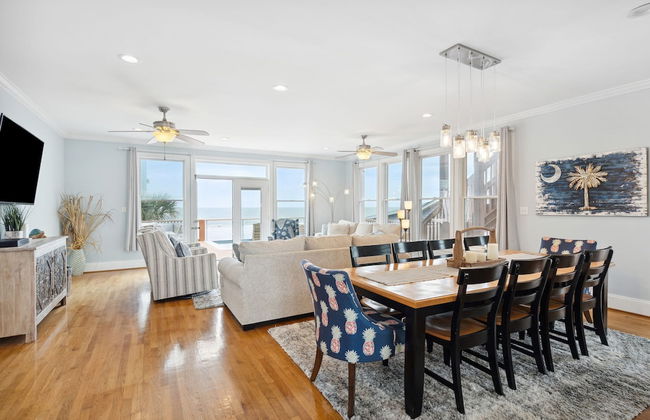 Oceanfront w Pool Panoramic Deck Views 5bdr Folly Ocean Breeze by Avantstay - Foto 11