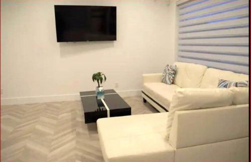 Dimond Abode Vacation Rental, Oakland California Dimond District - Photo 25