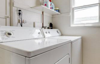 Visit the Beach from a Historic Downtown Apartment - NRP21-00092 - Foto 8