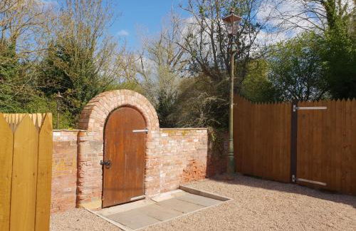 Cotton Mill Cottage - Photo 32