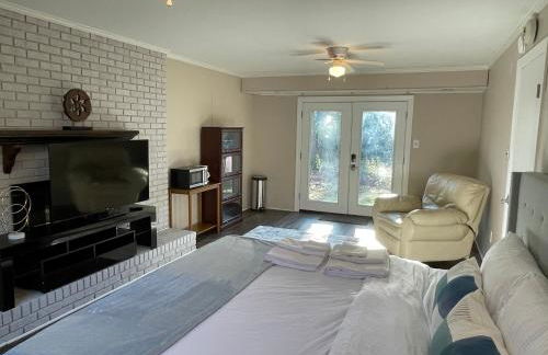 Serene Landing Place near Downtown Cary - Foto 16