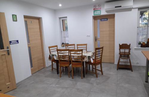 PRZYSTANEK nowEKOprzywno - Żółty Domek Pod Kasztanem - Foto 8