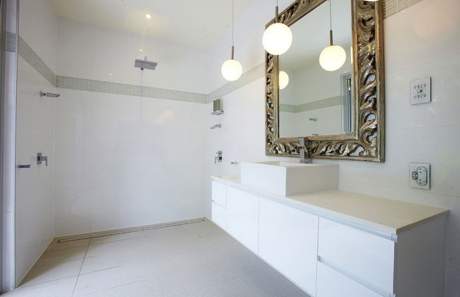 Essence Beachfront Retreat - Photo 13