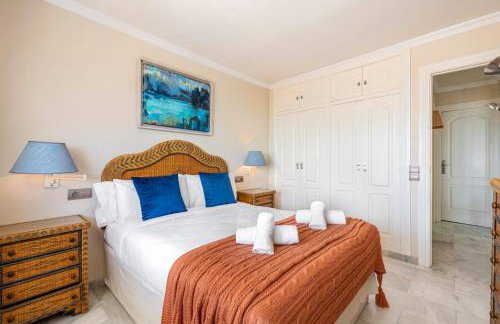 RgHost-Apartamento España en Paseo Marítimo - Foto 10