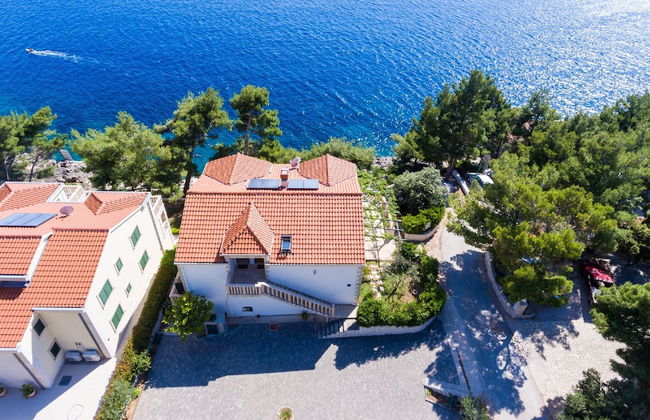 Apartments Plavac Mali - Photo 1