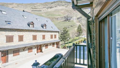 Baqueira Apartamentos Cota 1700 a pie de pistas - Photo 5