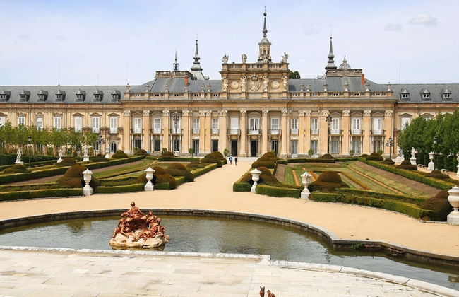 Visita guiada pelo Palácio Real de La Granja e seus jardins - Foto 1