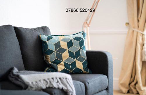 Beautiful detached home in quaint village setting - Foto 26