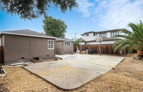 SJ Charm 3Br House - Beautiful Renovation - Foto 27