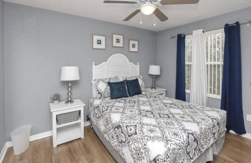 FABULOUS New Decor, Near Dis, Fireplace, Star Wars Children's BR, Next To Pool, LOW rates! - Foto 19